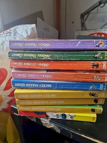 Lot de 9 mickey parade geant