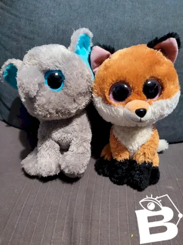 lot de deux peluches elephant et renard de taille moyenne TY en tres bon etat