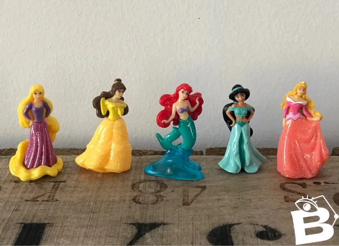 Lot de figurines Kinder Princesses Disney