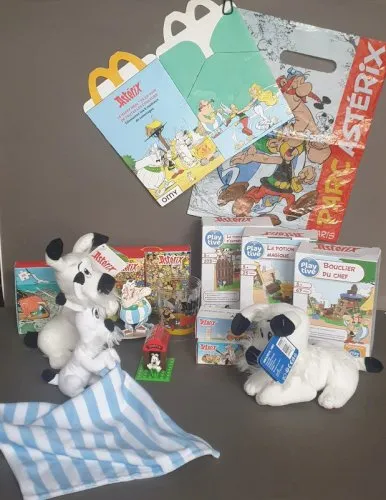 Lot de produits dérivés de la BD Astérix et Obélix