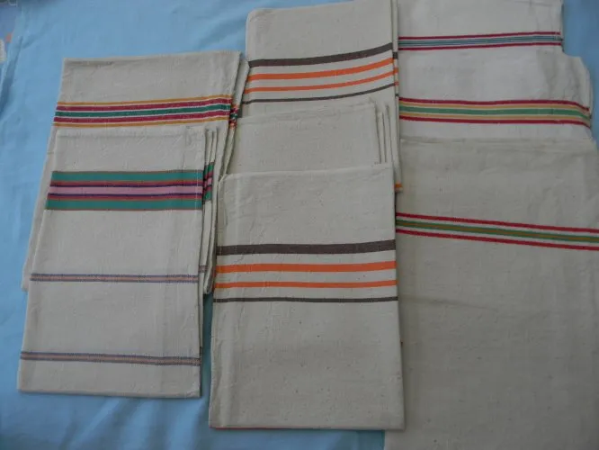 Lot divers de 8 torchons