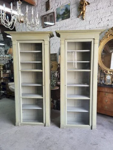 MAGNIFIQUE PAIRE DE VITRINE BIBLIOTHEQUE EN SAPIN PEINTE EN VERT DEBUT XX ème