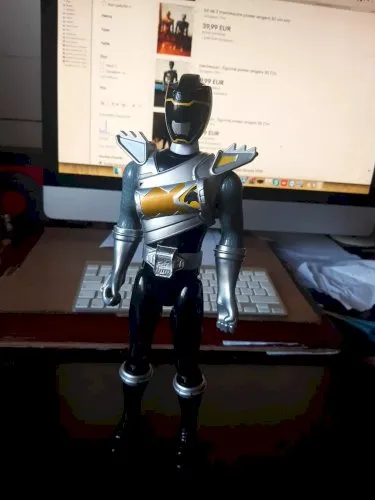 mannequin , figurine power rangers 30 Cm