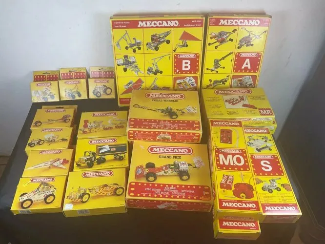 Meccano en boîtes gros lot collection année 1980
