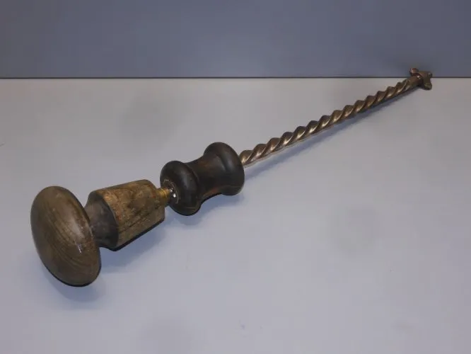 -OUTIL ANCIEN ANCIENNE PERCEUSE A MAIN CHIGNOLE CORDONNIER HORLOGER EBENISTE D