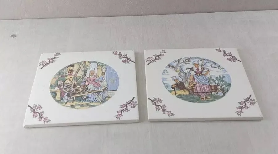 Paire danciens carrelages, en céramique de Sarreguemines