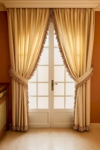 Paire de rideaux haut de gamme avec embrasses – Style classique chic