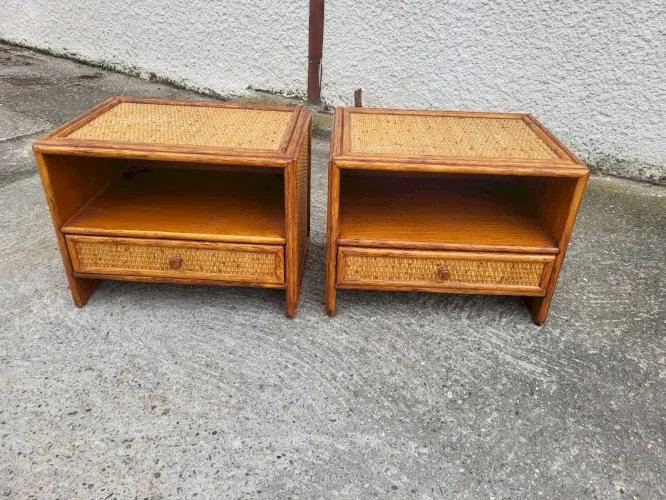 PAIRE DE TABLES DE NUIT CHEVETS A TIROIRS ROTIN DE MAUGRION VINTAGE