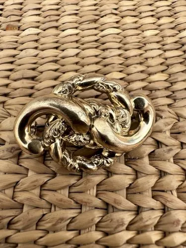 Petite Broche Napoléon Ill en plaqué or vintage, ancien Collection Unisex