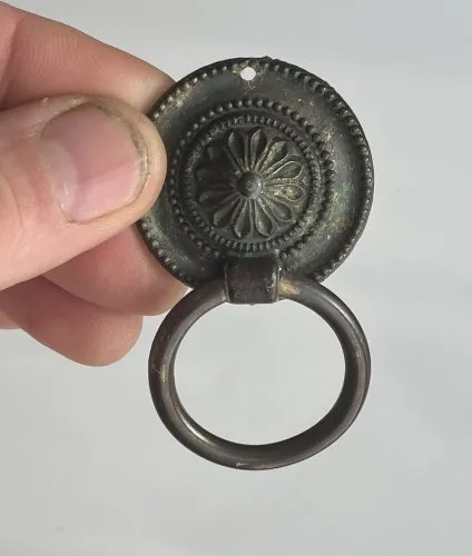 poignee de tiroir tirette ancien en laiton style louis XVI rosace diametre 36 mm