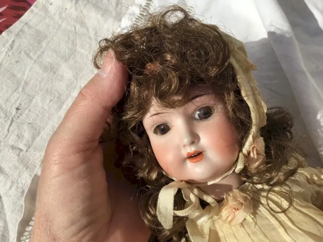Poupée ancienne Pretty Antique Schoenau& Hoffmeister 1909 All Original 18"