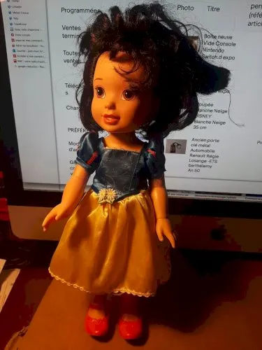 Poupée Blanche Neige DISNEY Blanche Neige 35 cm