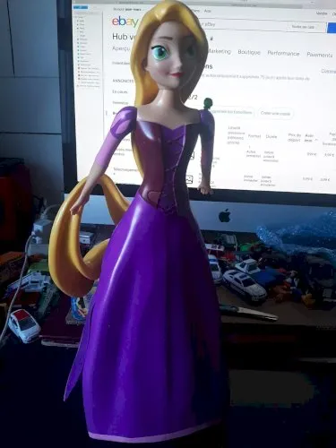 Poupée disney RAIPONCE ,IMC ,40 cm env