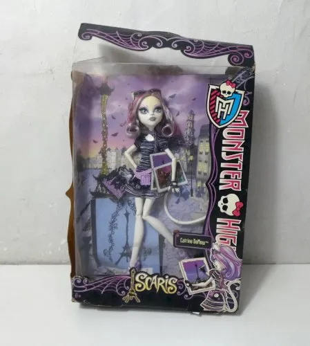 Poupée Monster High Catrine DeMew Scaris