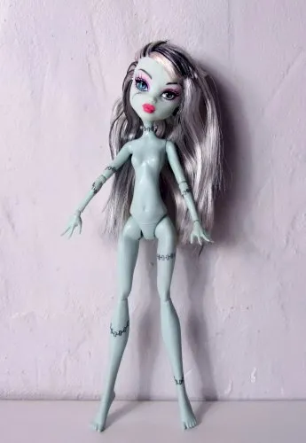 Poupée Monster High Frankie Stein Dead Tired
