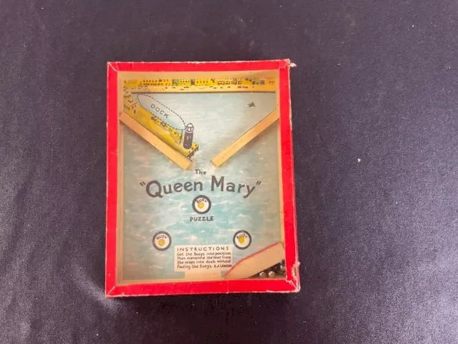 QUEEN MARY PUZZLE - Popular puzzles R.J. / jouet jeu ancien- casse tête