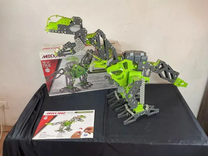 ROBOT DINOSAURES MECCANO MECCASAUR meccano tech