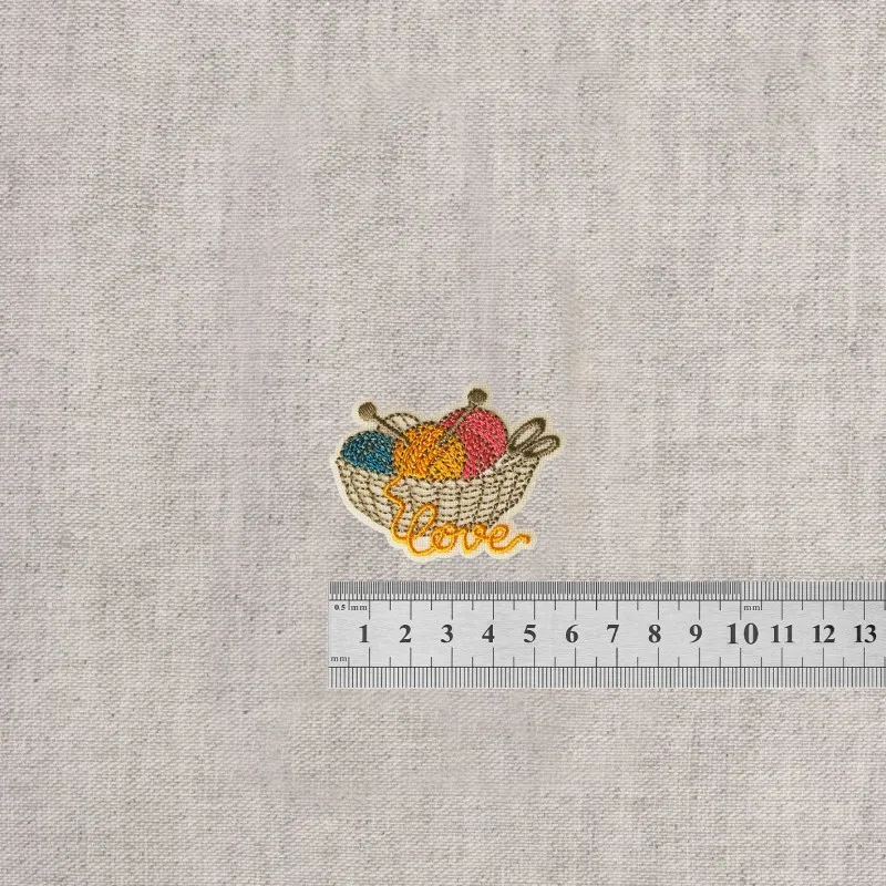 S ecusson pelote de laine - Panier