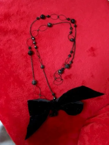 Sautoir noir de Marie Seguy