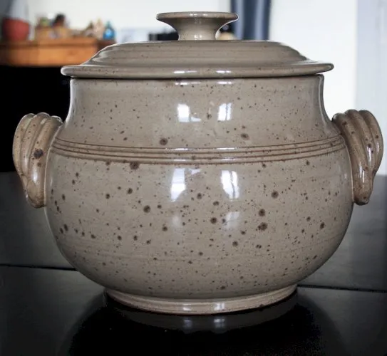 Soupière en céramique vernissé