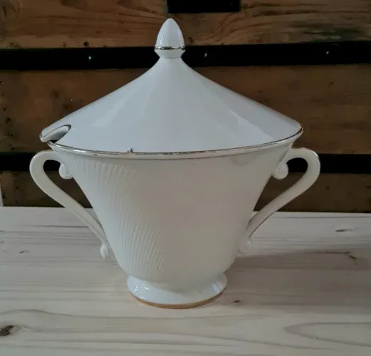 Soupière Faïencerie Salins les Bains Plats, saladiers et coupelles