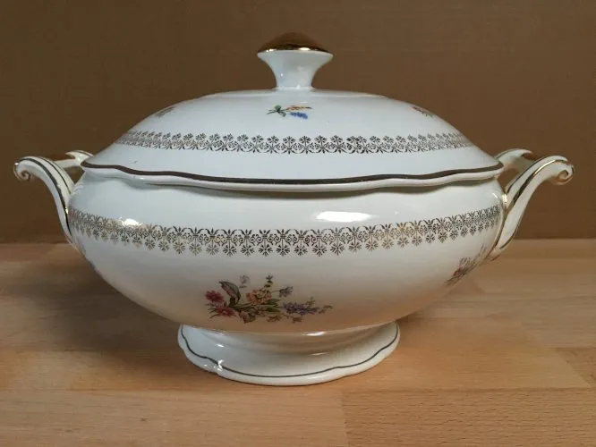 Soupière Vintage Estampillée « Digoin Sarreguemines »