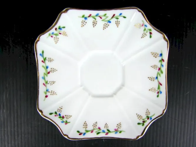 Sous tasse porcelaine peinte à la main signée Fr Laurent Abbaye St Benoit Loire