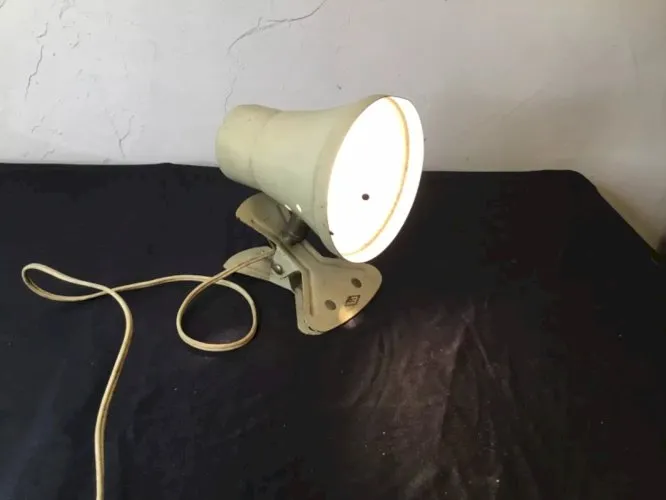 Spot à pince en métal vintage NGN deco industriel , lofts, garage……