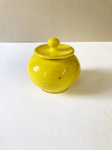 Sucrier en céramique émaillée jaune