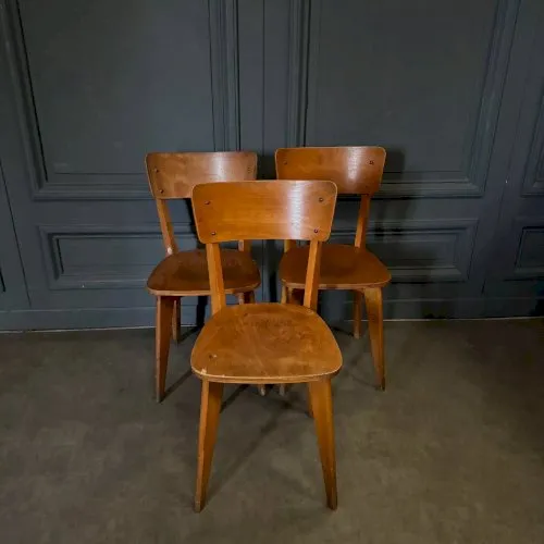 Suite de 3 chaises en bois cintré 1960 chêne clair L8708