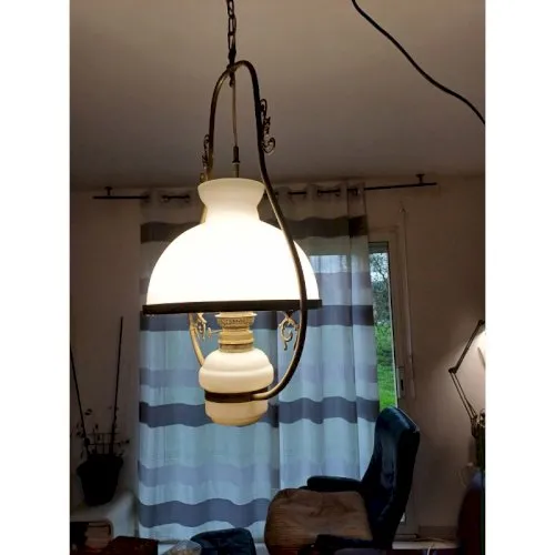 Suspension 19 éme en Opaline Blanche