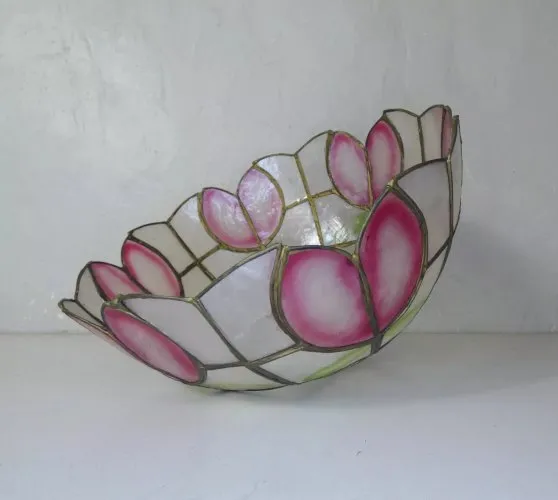 suspension luminaire en nacre décor tulipes vintage