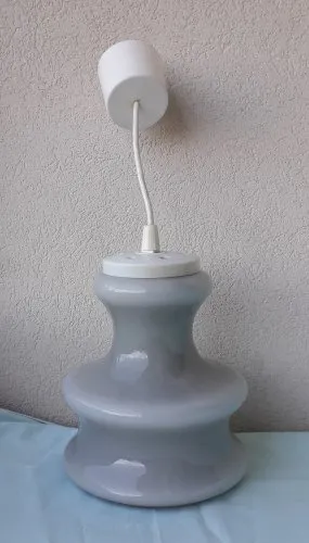 Suspension opaline grise