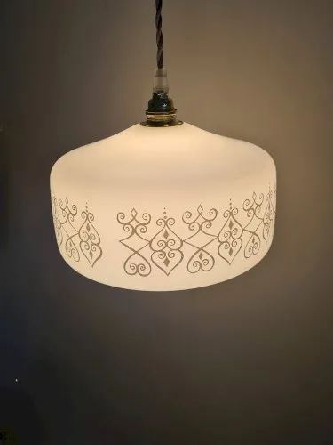 Suspension ou baladeuse en opaline Suspensions