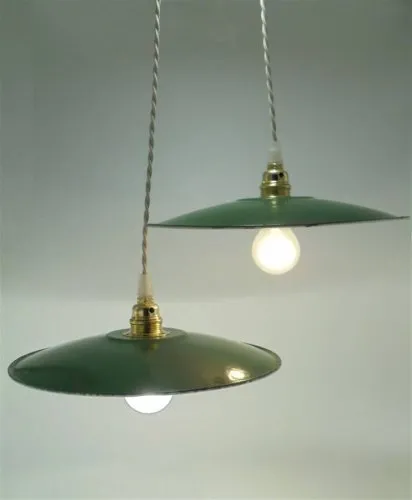 Suspensions en tôle émaillée