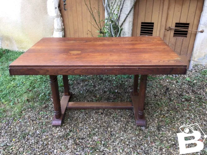 Table à manger ancienne