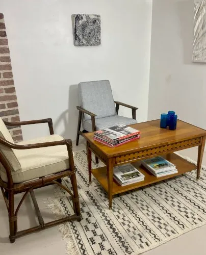 Table basse vintage en chêne année 70