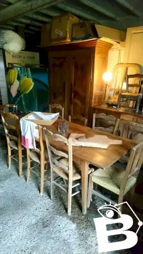 Table bistrot/ferme en chêne et merisier; pieds fuseaux