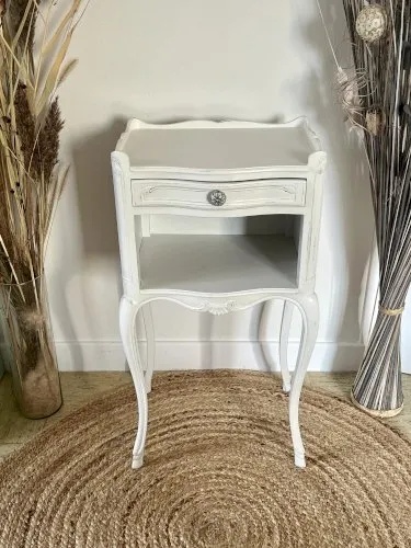 Table de chevet vintage relookée
