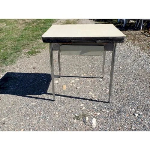 Table Formica Jaune