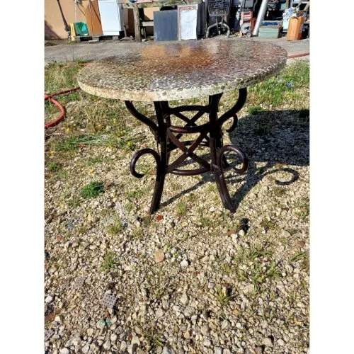 Table Vintage en Rotin et Plateau ciment et Pierre reconstituées