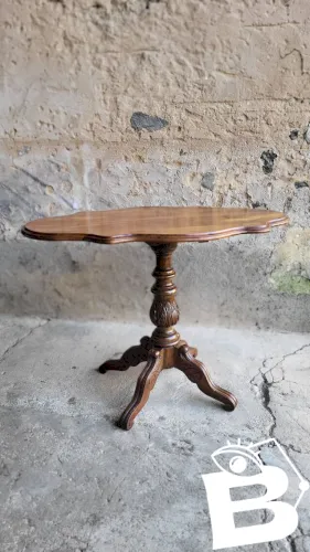 Table violon quadripode vers 1900