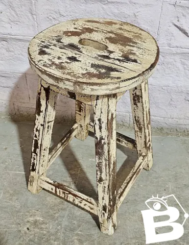 Tabouret datelier écru en teck birman