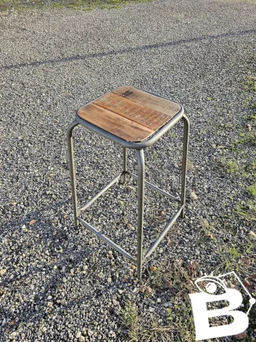 Tabouret de bar - atelier en bois et métal