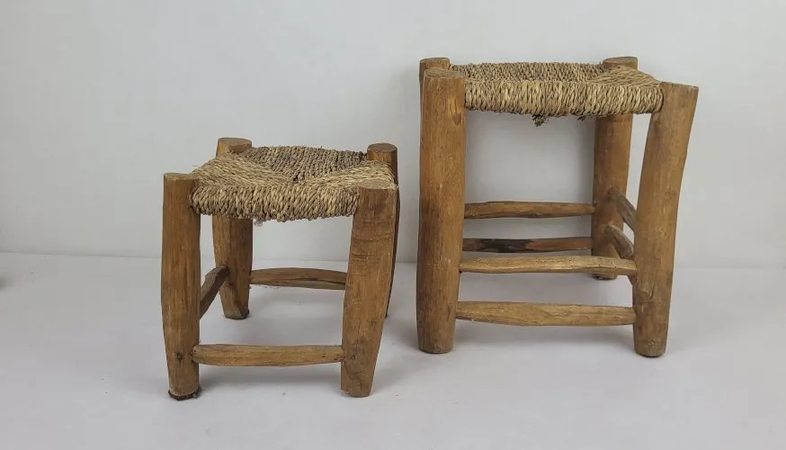 Tabourets brutalistes gigognes