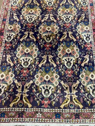 Tapis d'Orient ancien de tribu nomade 1950-1980 oiseaux fond violet