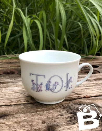 Tasse TOI en porcelaine de Sologne