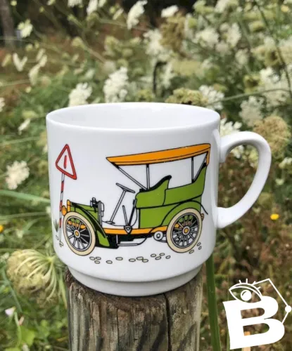 Tasse vintage en porcelaine Italienne