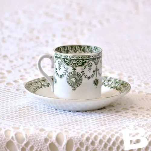 Tasse XIXe Badonviller terre de fer Empire