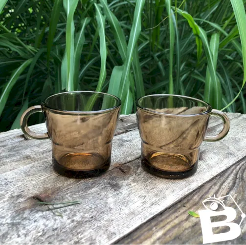 Tasses à café en verre fumé
